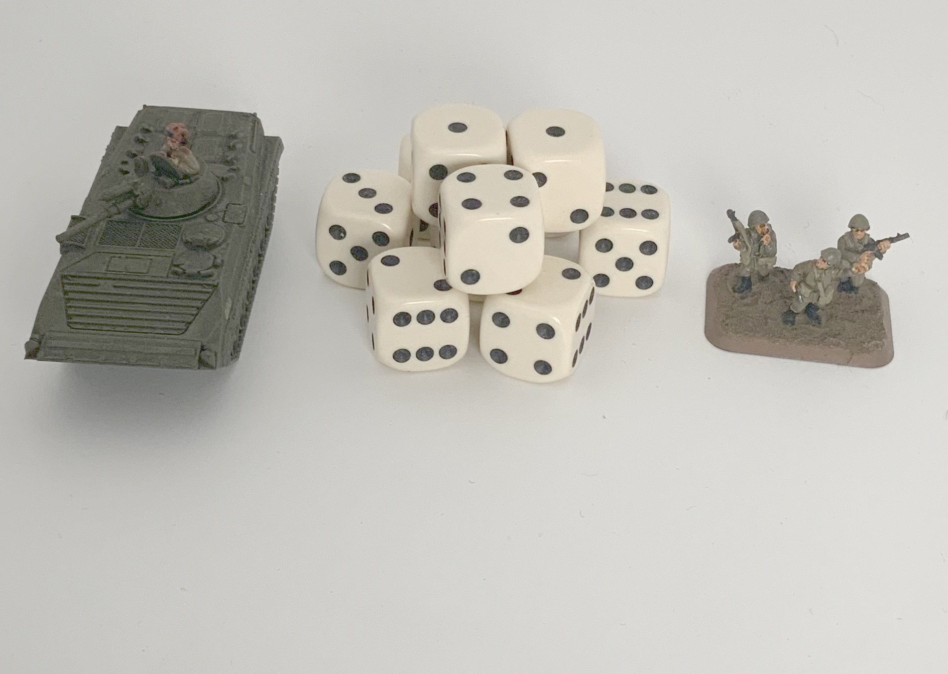 10 x D6 Spot Dice 15mm Opaque Ivory - d6spot15ivory